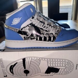 Jordan 1 mid SS (GS)…. Size 7Y